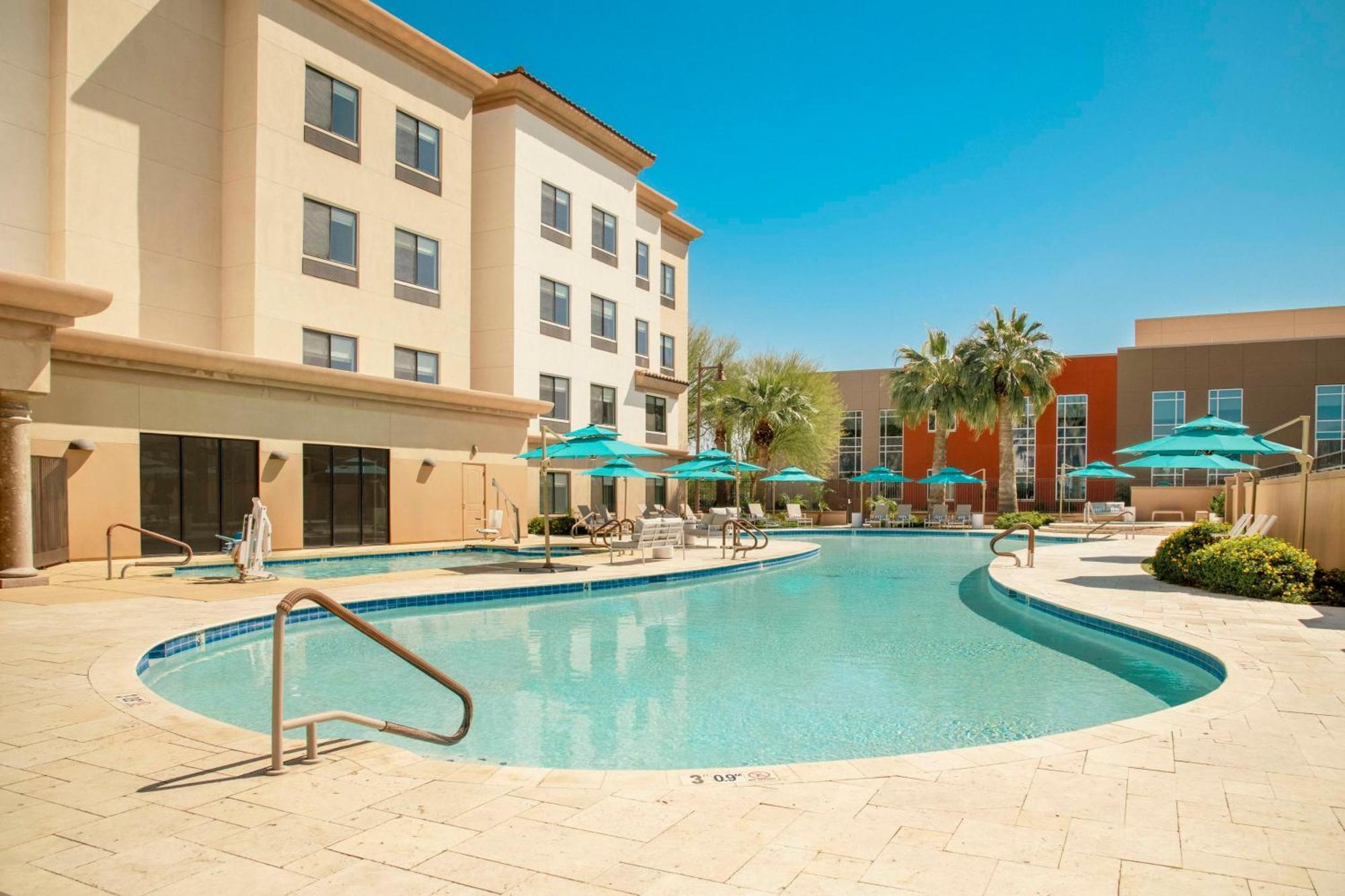 Doubletree By Hilton Phoenix-Гилберт Экстерьер фото